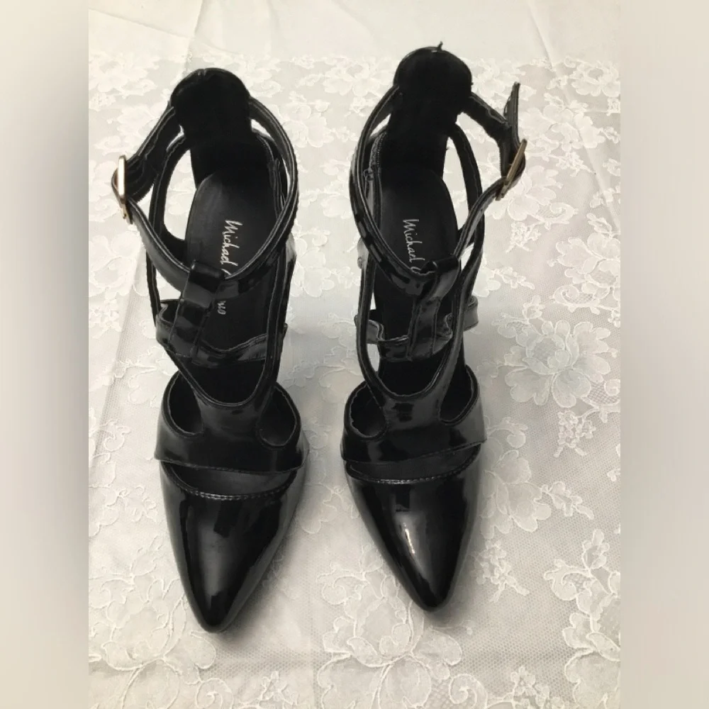 Michael Antonio Glossy Black Heels